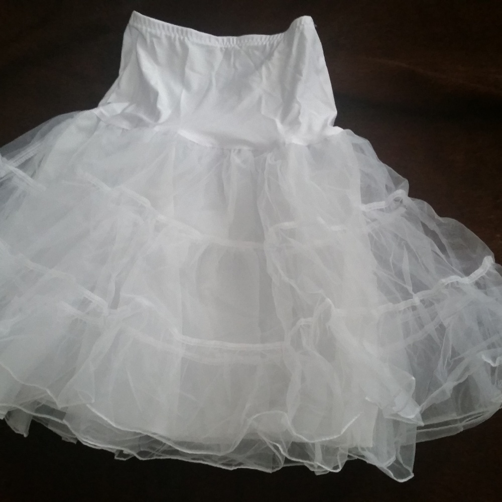 New Girls petticoat under dress or skirt